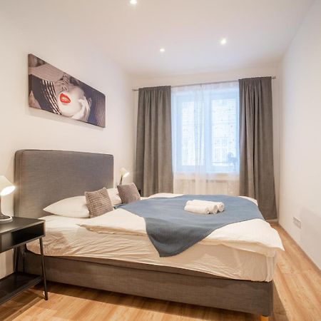 Sukromny Staromestsky Apartman V Uzasnej Lokalite/Cozy Old-Town Apartment In A Great Neighborhood Bratislava Exterior photo