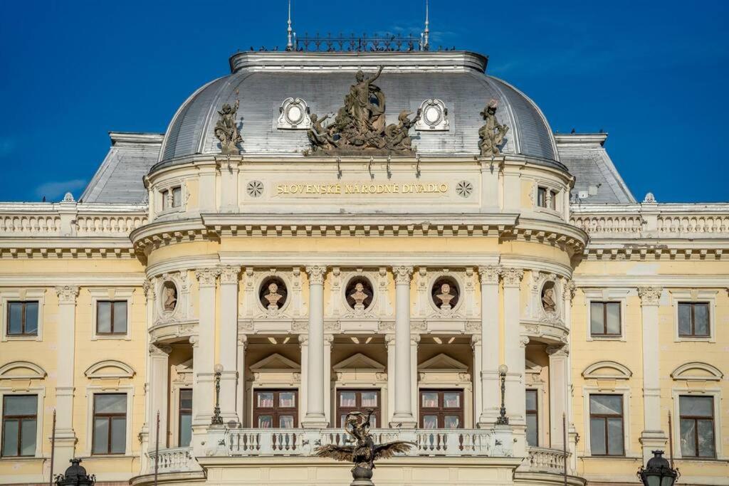Sukromny Staromestsky Apartman V Uzasnej Lokalite/Cozy Old-Town Apartment In A Great Neighborhood Bratislava Exterior photo