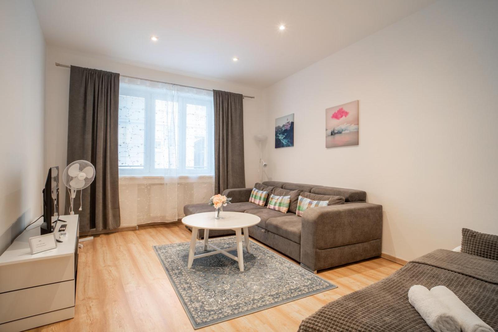 Sukromny Staromestsky Apartman V Uzasnej Lokalite/Cozy Old-Town Apartment In A Great Neighborhood Bratislava Exterior photo